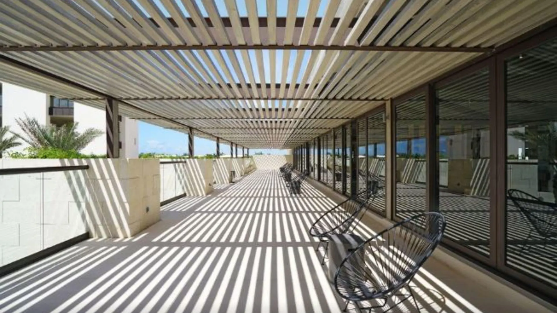 *****  Unico 20N 87W Hotel Xpu Ha Mexico